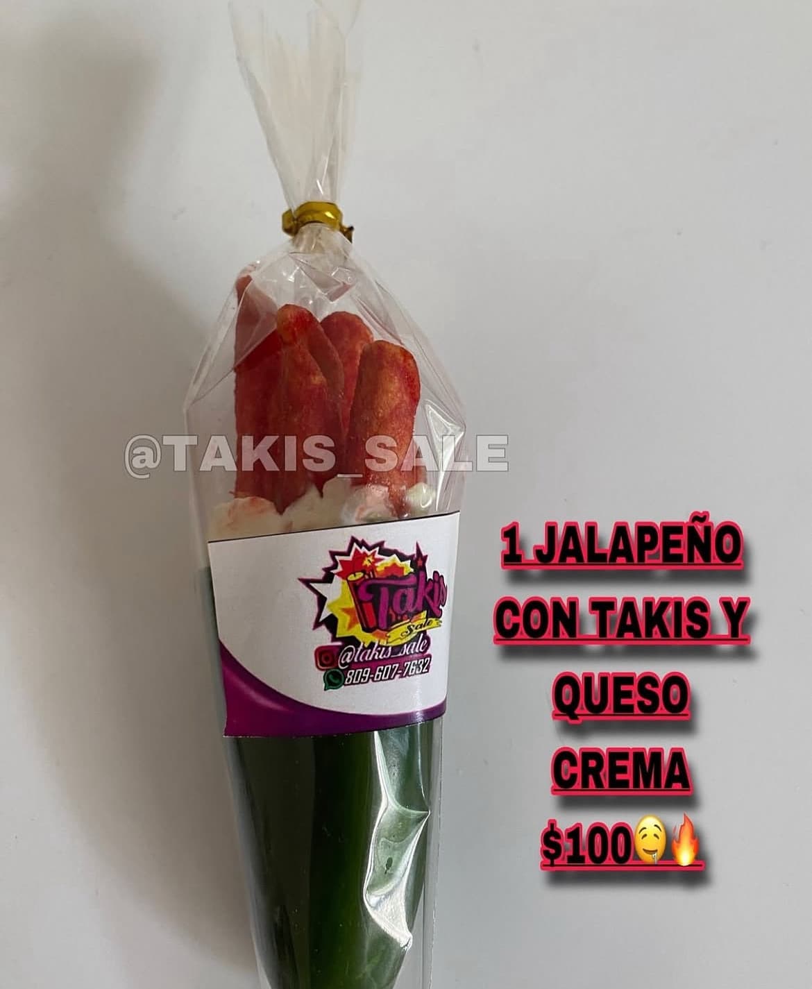 Jalapeño con Takis y queso crema