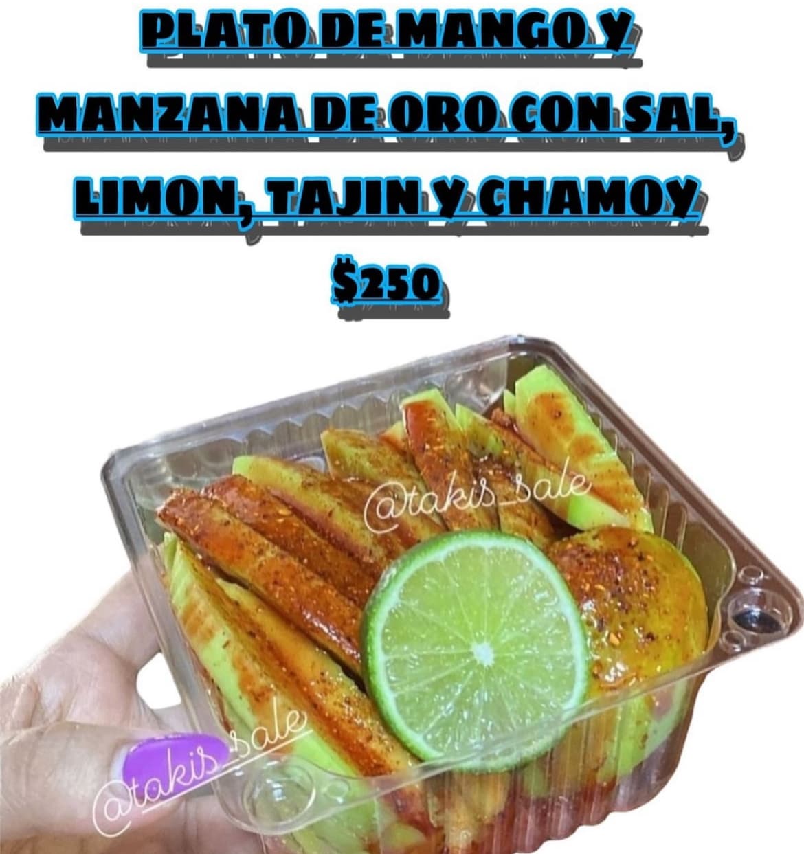Plato de mango y manzana de oro con sal, limón, Tajín y chamoy